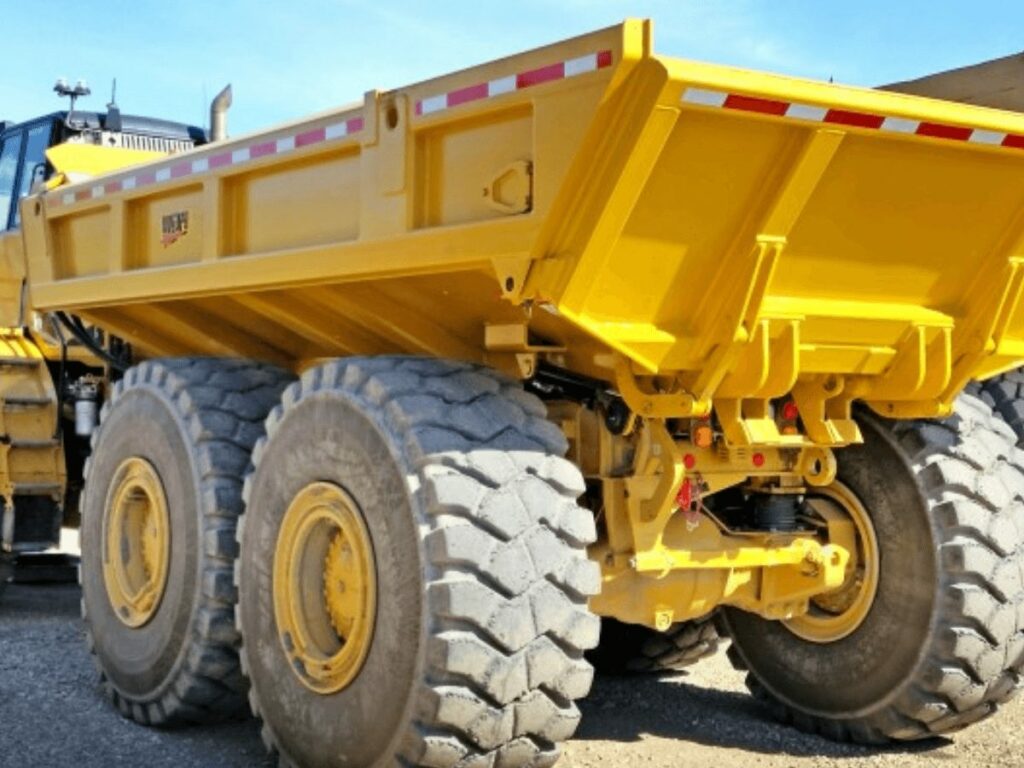 articulated dump truck 4